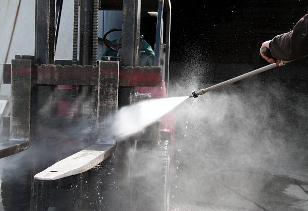 Best Deck Pressure Washing  in Genola, UT